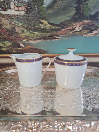 Молочник и сахарница винтажные PMR Jager & Co Bavaria, белый фарфор с золотисто-голубым узором, 11 x 8,5 см / 15 см / 20,5 см, Германия, 1960-70гг.