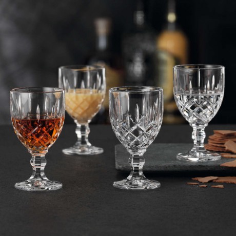 Nachtmann Nachtmann Noblesse Likorglas Set 4-tlg. h: 91 mm / 57 ml Набор рюмок для ликера Nachtmann Noblesse из 4 предм. высота: 91 мм / 57 мл