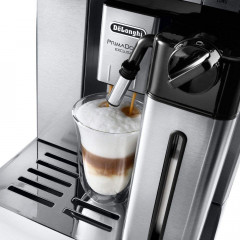 De'Longhi De'Longhi Kaffeevollautomat ESAM 6900.M  Полностью автоматическая кофемашина De'Longhi ESAM 6900.M
