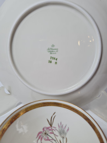 Seltmann Weiden Bavaria Стильное чайное трио "Серо-розовые цветы" с позолоченным ободком, Германия, 1960-70гг.