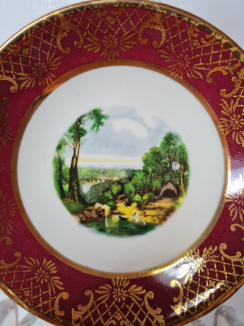 Royal Falcon Декоративные тарелки с позолотой по бордовому краю "Пейзажи", 3 шт х 10,5см, Англия
