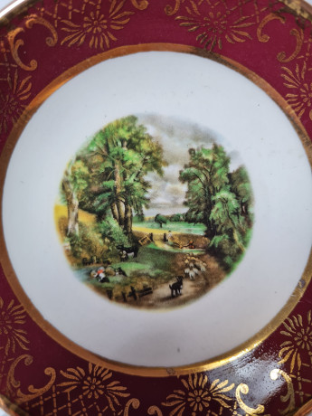 Royal Falcon Декоративные тарелки с позолотой по бордовому краю "Пейзажи", 3 шт х 10,5см, Англия
