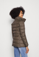 Tommy Hilfiger TYRA Down jacket army green TYRA Пуховик Армейский Зеленый