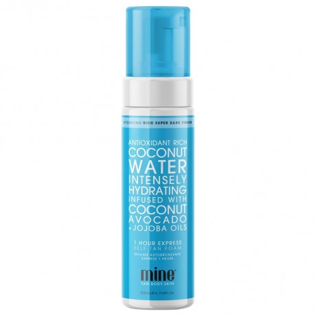 MineTan Coconut Water-Selbstbraunermousse Мусс-автозагар на кокосовой воде