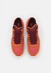 Nike Sportswear WAFFLE ONE Sneaker low dark beetroot/orange/sport spice/black/summit white WAFFLE ONE кроссовки женские низкие темная свекла/оранжевый/спортивные специи/черный/саммит белый