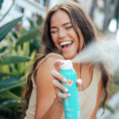Coola SPF 30 BODY SPRAY TROPICAL COCONUT  СПРЕЙ ДЛЯ ТЕЛА SPF 30 ТРОПИЧЕСКИЙ КОКОС