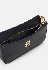 Tommy Hilfiger TIMELESS CHAIN CROSSOVER Across body bag space blue TIMELESS CHAIN ??CROSSOVER Сумка через плечо космический синий