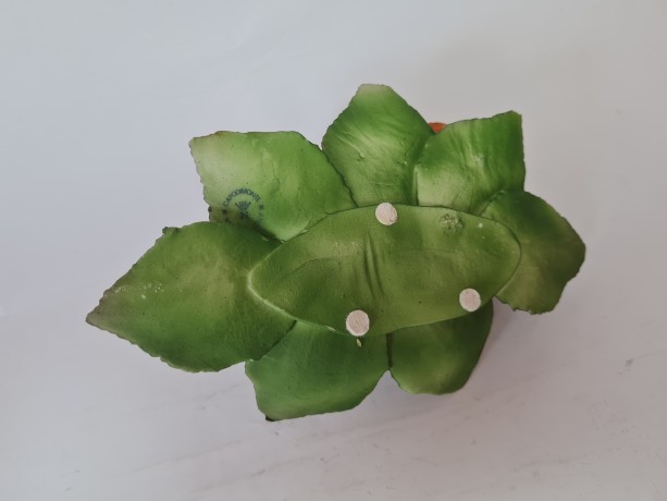 Статуэтка винтажная большая Capodimonte "Две красные розы", фарфор, 9 х 21 см, 1960-70гг.