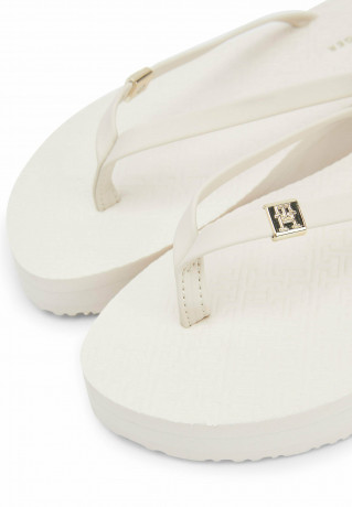Tommy Hilfiger MONOGRAM  T-bar sandals feather white MONOGRAM Сандалии с Т-образной перемычкой перо белое