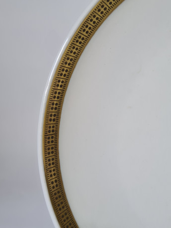 Набор чайный винтажный Hutschenreuther, белый фарфор с золотым узором, трио - 2 шт., Германия, 1960-1970гг.