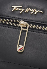 Tommy Hilfiger ICONIC CAMERA Across body bag black ICONIC CAMERA Сумка через плечо черный