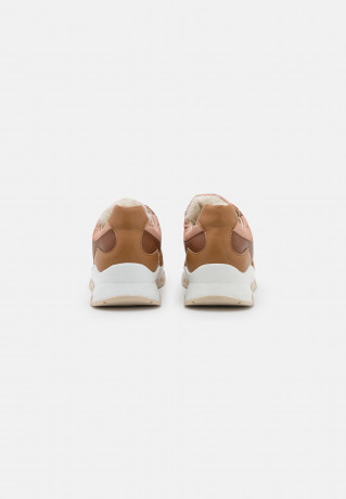 Tommy Hilfiger WARMLINED RUNNER Trainers khaki dream WARMLINED RUNNER Кроссовки хаки мечта