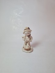 Echt Porzellan Taiwan Фарфоровая статуэтка "Мальчик в костюме с кроликами", ручная роспись, 13см x 7см, Германия, 1960-70гг.