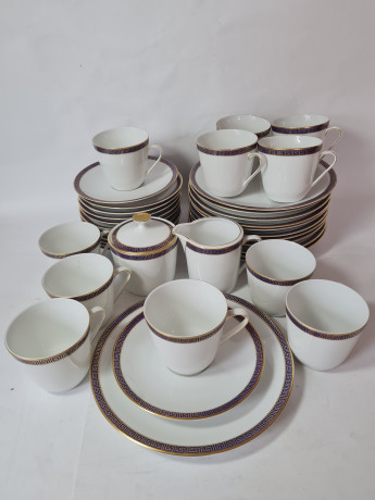 Чайный сервиз винтажный PMR Jager & Co Bavaria, белый фарфор с золотисто-голубым узором, Германия, 1960-70гг.