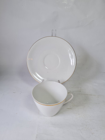 Набор чайный винтажный Seltmann Weiden K. Bavaria, белый фарфор с золотым кантом, чашка 3 шт., блюдце - 6 шт., Германия, 1960-1970гг.
