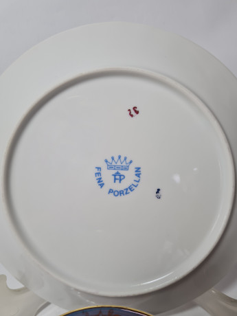 Fena Porzellan Винтажное чайное трио с синей окантовкой и позолоченным цветочным узором, Германия, 1960-70гг.