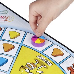 Hasbro Trivial Pursuit Familien-Edition Семейное издание Trivial Pursuit