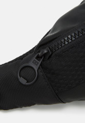 Tommy Hilfiger SKYLINE CROSSBODY UNISEX Bum bag black SKYLINE CROSSBODY UNISEX Сумка на пояс черный