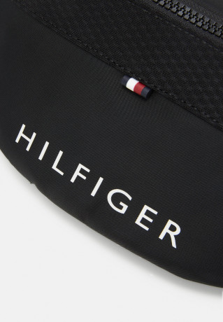 Tommy Hilfiger SKYLINE CROSSBODY UNISEX Bum bag black SKYLINE CROSSBODY UNISEX Сумка на пояс черный