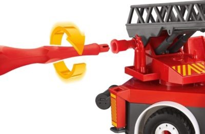 Revell Feuerwehrauto Leiterwagen Пожарная машина с лестницей