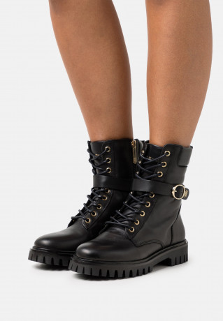 Tommy Hilfiger BUCKLE LACE UP BOOT Lace-up ankle boots black BUCKLE LACE UP BOOT Ботильоны на шнуровке черный
