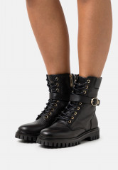 Tommy Hilfiger BUCKLE LACE UP BOOT Lace-up ankle boots black BUCKLE LACE UP BOOT Ботильоны на шнуровке черный
