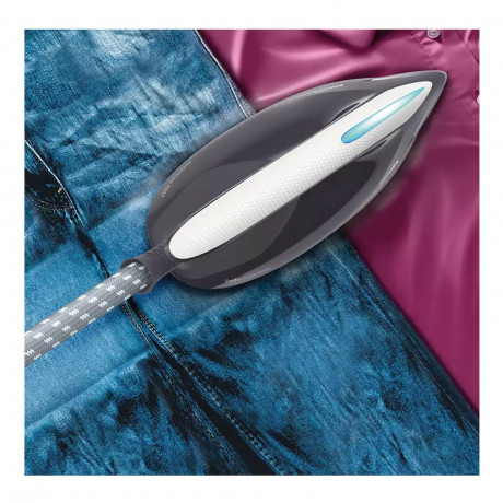 Philips Philips Dampfbugelstation Dampfbugelstation, Dennoch hohe Dampfleistung, um schnell hervorragende Ergebnisse zu erzielen Паровая гладильная станция Philips Паровая гладильная станция с высокой подачей пара для быстрого достижения отличных результ