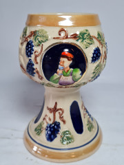 Бокал для вина винтажный Stoneware Vine с изображением Швебиш-Гмюнда и декором из винограда, фарфор, 2 шт., 14 см, Германия, 1960-70гг.