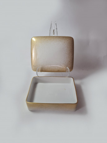 Шкатулка винтажная Tirschenreuth Bavaria P.T с позолотой, прямоугольная, фарфор, 14 x 11,5 см, Германия, 1960-70гг.