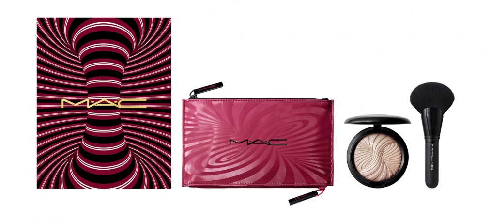 MAC Hypnotizing HolidayTrick of the Light Extra Dimension Skinfinish Kit, МАК Набор для макияжа лица Хайлайтер с эффектом сияния+Кисть+Косметичка