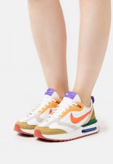 Nike Sportswear W AIR MAX DAWN NN Sneaker low summit white/honeydew/moon fossil/gorge green/light silver/light orewood brown W AIR MAX DAWN NN кроссовки женские низкие вершина белый/медвяная роса/лунная ископаемая/зеленое ущелье/светло-серебристый/светло-