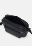 Tommy Hilfiger CENTRAL MESSENGER UNISEX Across body bag black CENTRAL MESSENGER UNISEX Сумка через плечо черный