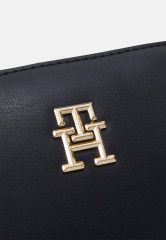 Tommy Hilfiger ICONIC CROSSOVER Across body bag space blue ICONIC CROSSOVER Сумка через плечо космический синий