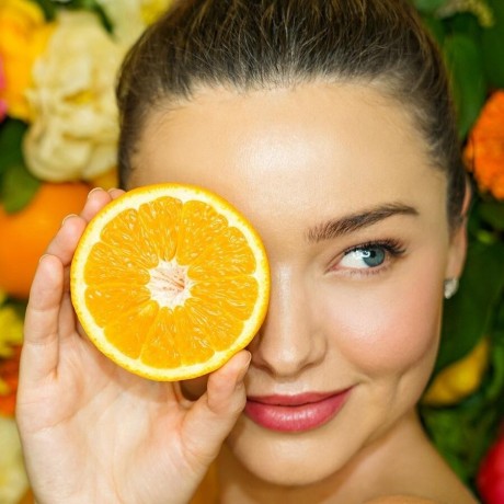 KORA Organics Noni Bright Vitamin C Serum  Сыворотка с витамином С Noni Bright