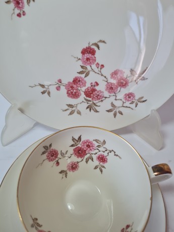 Чайное трио Alka Bavaria "Красные пионы", позолота, ручная роспись, Германия, 1960-70гг.