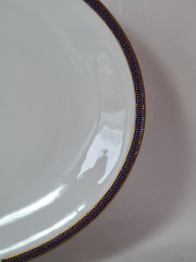 Набор тарелок винтажных PMR Jager &amp; Co Bavaria, белый фарфор с золотисто-голубым узором, 36 x 26 x 3 см и 33,5 x 23,5 x 3 см, Германия, 1960-70гг.