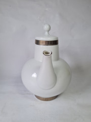 Чайник винтажный H&amp;G Selb / Heinrich, белый фарфор с серебряным узором, 23 x 23 см, Германия, 1960-1970гг.