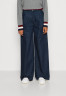 Tommy Hilfiger PLEATED WIDE LEG Relaxed fit jeans nala PLEATED WIDE LEG Джинсы свободного кроя хорошо