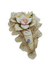 Статуэтка-свадебный сувенир винтажный Capodimonte &quot;Пастельные розы&quot;, фарфор/текстиль, Италия, 15 х 6 см, 1960-70гг.