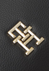 Tommy Hilfiger CASUAL Handbag black ПОВСЕДНЕВНАЯ сумочка черный