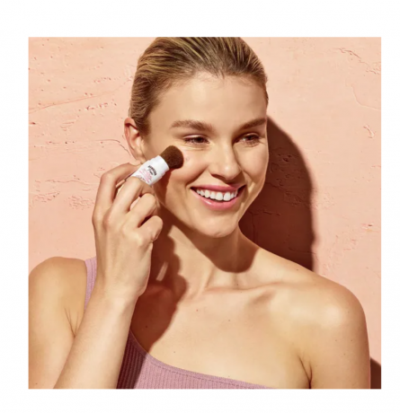 Hawaiian Tropic Mineral Powder Brush LSF 30,  Кисть c минеральной пудрой SPF 30,  со 100% минеральными фильтрами, 4,3г