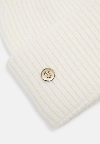 Tommy Hilfiger ELEVATED BEANIE Beanie ivory ПОВЫШЕННАЯ ШАПКА Шапочка слоновая кость
