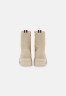 Tommy Hilfiger LACE UP BOOTIES Platform ankle boots beige БОТИНКИ НА ШНУРОВКЕ Ботильоны на платформе бежевый