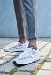 Nike Sportswear WAFFLE ONE Sneaker low summit white/white-black-orange WAFFLE ONE кроссовки женские низкие вершина белый/бело-черно-оранжевый