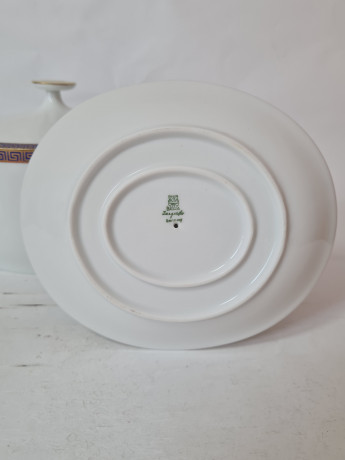 Набор супница и тарелка винтажный PMR Jager & Co Bavaria, белый фарфор с золотисто-голубым узором, 23 x 14 см и 17 x 14 x 7 см, Германия, 1960-70гг.