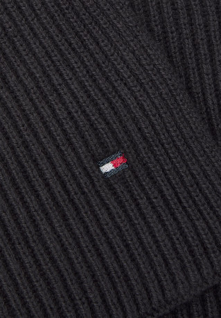 Tommy Hilfiger ESSENTIAL FLAG SCARF Scarf black ШАРФ ESSENTIAL FLAG Шарф черный