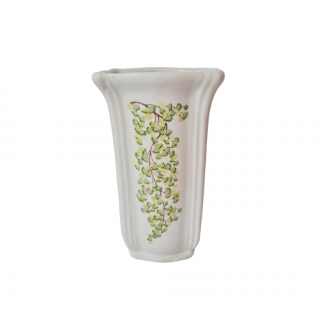 Ваза винтажная Schmelz Saarland, белая керамическая ваза с цветочным орнаментом из разноцветных листочков, 10,5 x 9 x 19,5 см, Германия, 1960-70гг.