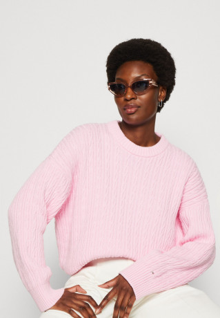 Tommy Hilfiger CABLE ALL OVER SWEATER Jumper iconic pink СВИТЕР ПО ВСЕМУ КАБЕЛЮ джемперы культовый розовый