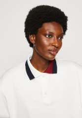 Tommy Hilfiger RLX SPLIT GLOBAL STR CROP Polo shirt ecru RLX SPLIT GLOBAL STR CROP Рубашка поло экрю