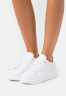 Tommy Hilfiger FEMININE ELEVATED Trainers white/gold FEMININE ELEVATED кроссовки белое золото